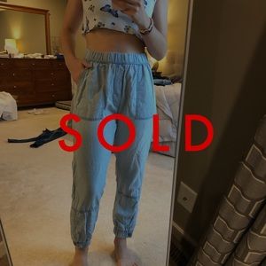 **SOLD** American Eagle joggers